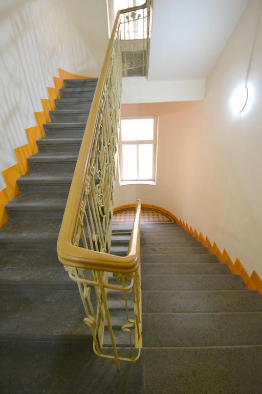 Cozy Flat By The Astronomical Clock Praga Exterior foto