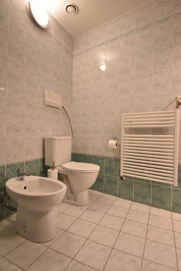 Cozy Flat By The Astronomical Clock Praga Exterior foto